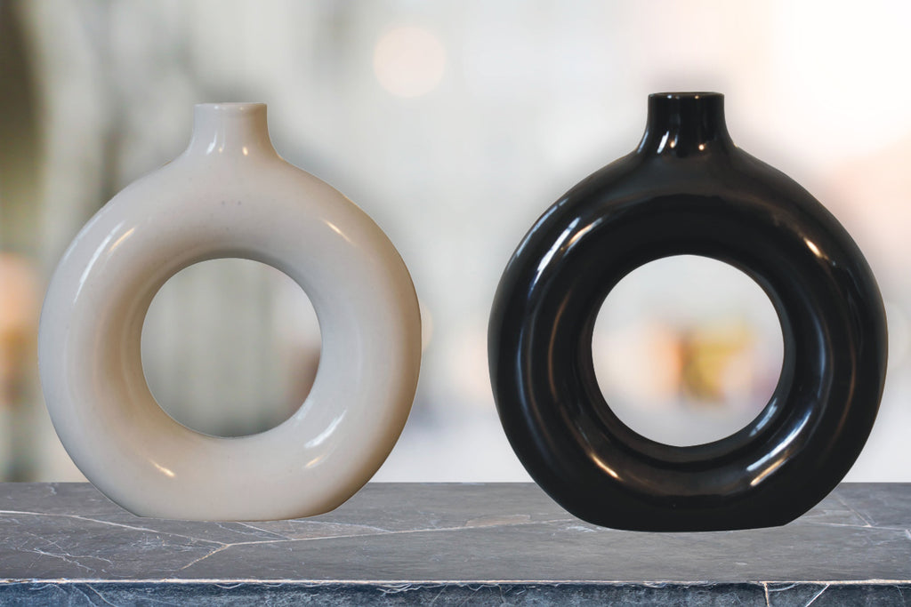 Black &amp; White Gloss Flower Vase